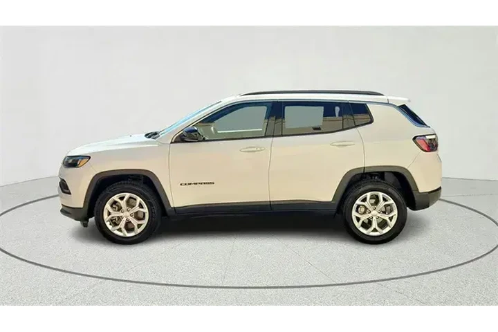 $22312 : Jeep Compass 2024 4x4 Latitu image 6
