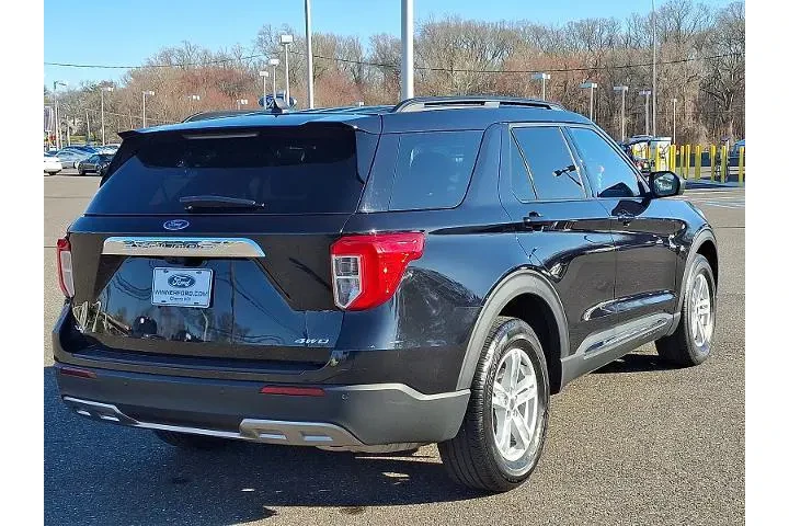 $36988 : Ford Explorer 2024 AWD XLT 4 image 6