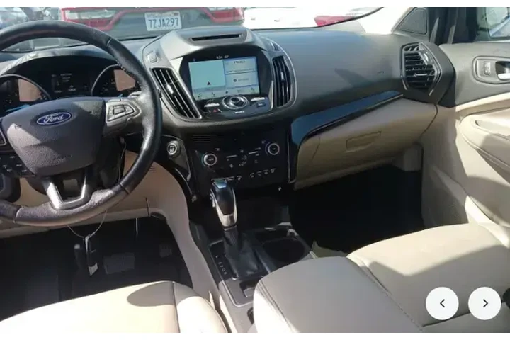 $15950 : Ford Escape 2018 AWD Titaniu image 3