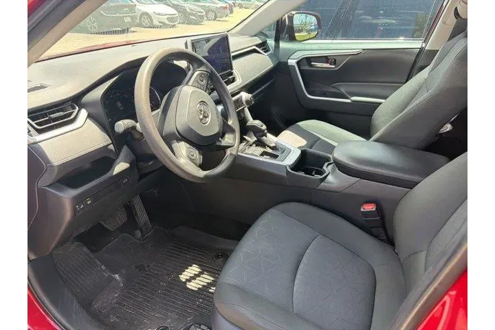 $28421 : Toyota RAV4 2025 XLE 4dr SUV image 9