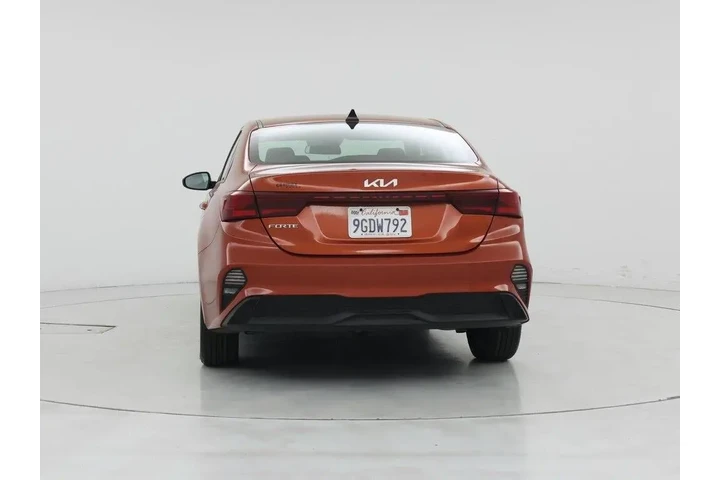 $18998 : Kia Forte 2023 LXS 4dr Sedan image 6