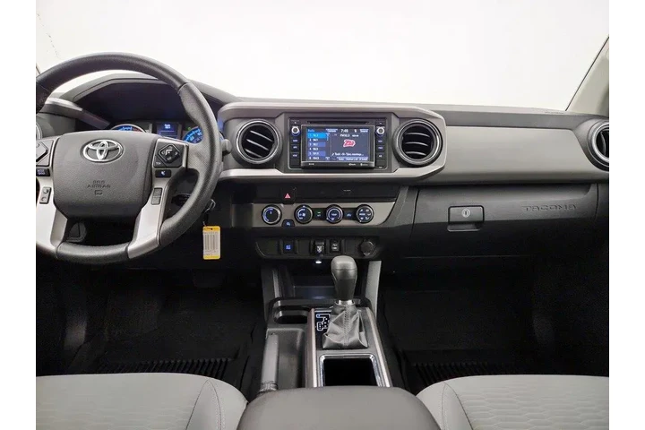 $32998 : Toyota Tacoma 2019 4x4 SR5 V image 9