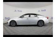 $25875 : Nissan Altima 2025 AWD 2.5 S thumbnail