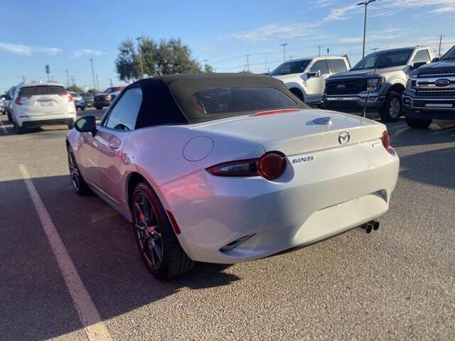 $23988 : 2017 MX-5 Miata Grand Touring image 7