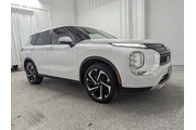 $24897 : Mitsubishi Outlander 2024 AW thumbnail