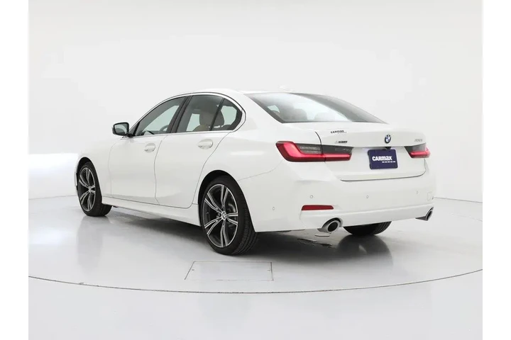 $39998 : BMW 3 Series 2024 AWD 330i x image 2