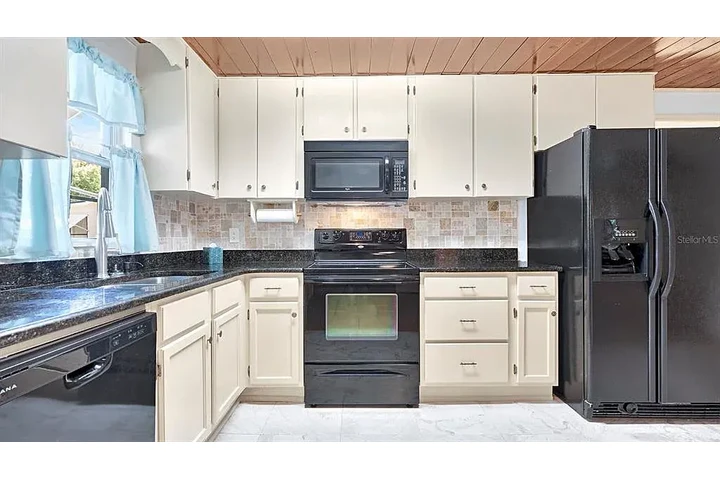 $900 : Casa disponible para alquiler image 2