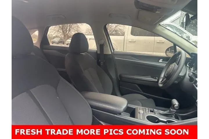 $23195 : Kia K5 2023 LXS 4dr Sedan image 6