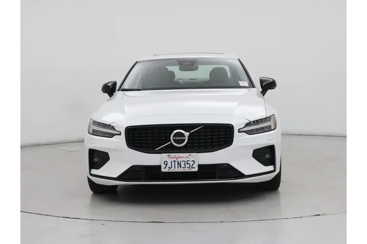 $29998 : Volvo S60 2024 B5 Core Dark image 5