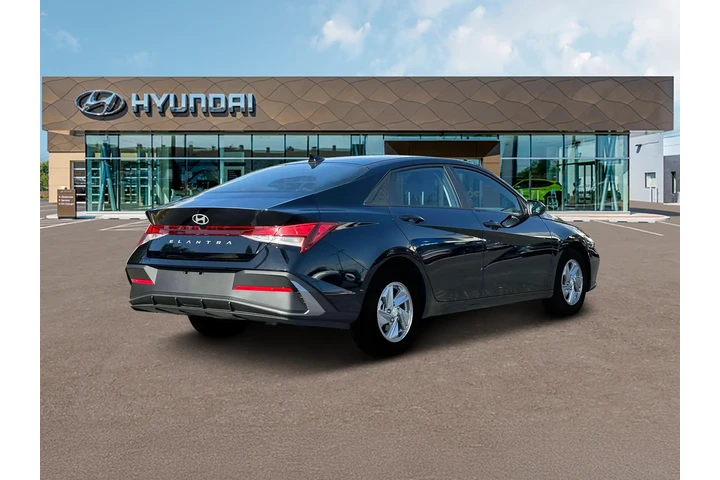 $18926 : Hyundai ELANTRA 2025 SE 4dr image 7