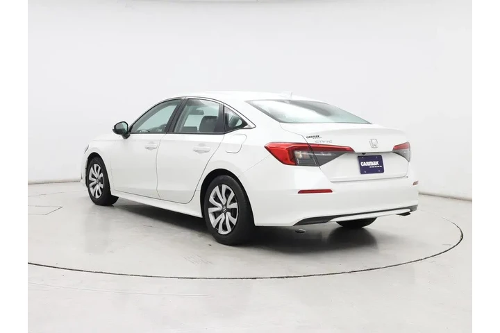 $21998 : Honda Civic 2024 LX 4dr Seda image 2