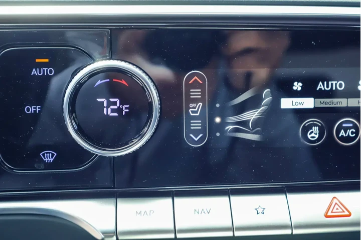 $37000 : Genesis GV70 2023 AWD 2.5T S image 7