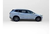 $26500 : Buick Enclave 2022 Essence 4 thumbnail