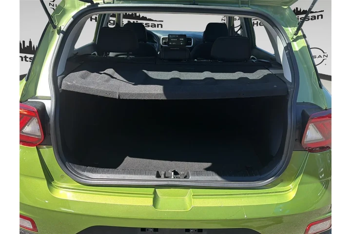 $12890 : Hyundai VENUE 2020 SEL 4dr C image 8
