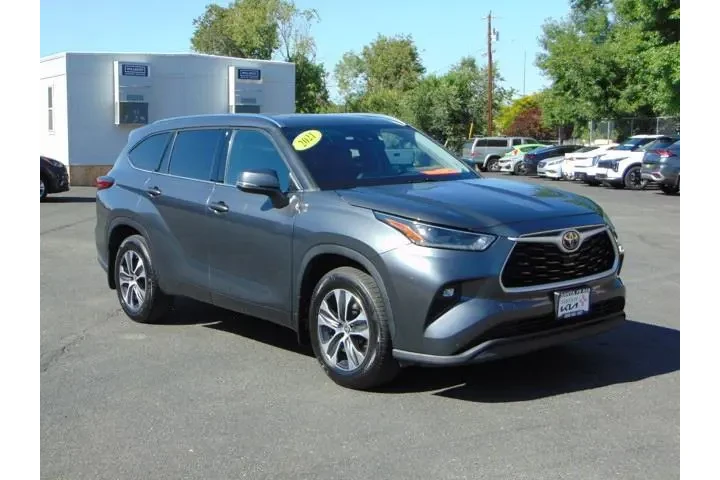 $26211 : Toyota Highlander 2021 AWD X image 1