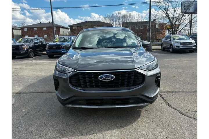 $26988 : Ford Escape 2023 Active 4dr image 2