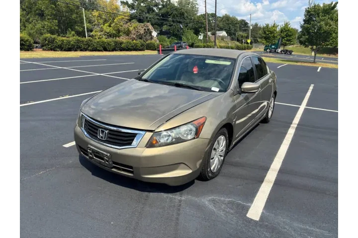 $11000 : 2010 Accord LX image 1