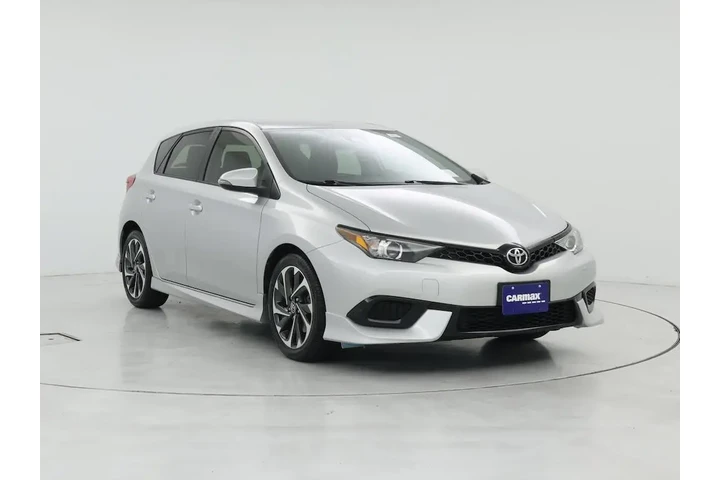 $18998 : Toyota Corolla iM 2017 4dr H image 1