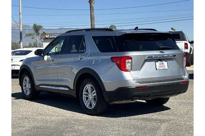 $29800 : Ford Explorer 2023 XLT 4dr S image 7