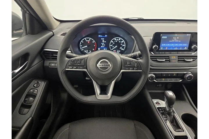 $17998 : Nissan Altima 2022 2.5 S 4dr image 10