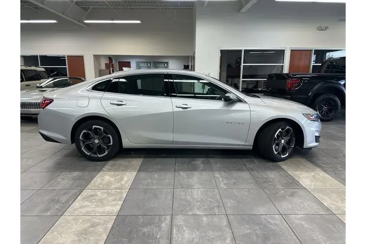 $17500 : Chevrolet Malibu 2022 LT 4dr image 8