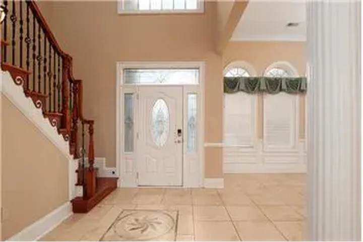 $4200 : Rental property with 4 bedro image 4