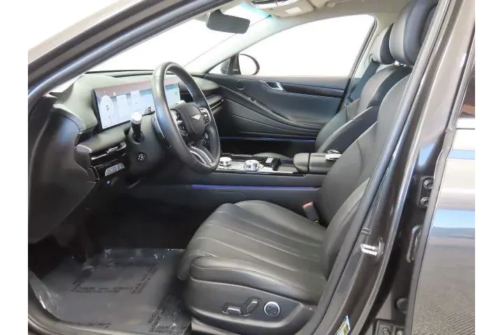 $39995 : Genesis G80 2025 AWD 2.5T 4d image 3