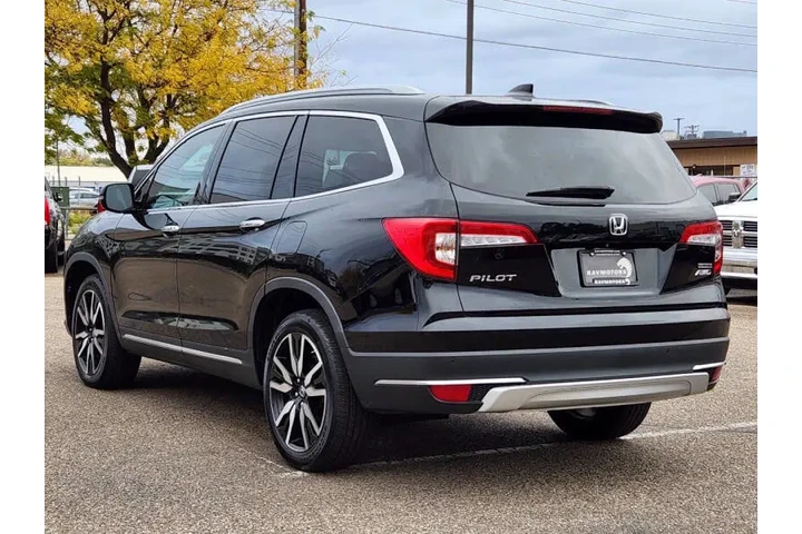 $24975 : 2020 Pilot Touring w/Rear Cap image 8