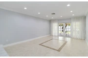 $2500 : 3Bed Home available in Miami thumbnail
