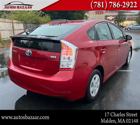 $8900 : Used 2011 Prius 5dr HB II (Na image 5