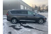 $21325 : Chrysler Pacifica 2019 Limit thumbnail