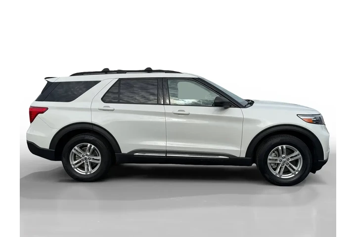 $25831 : Ford Explorer 2022 XLT 4dr S image 6