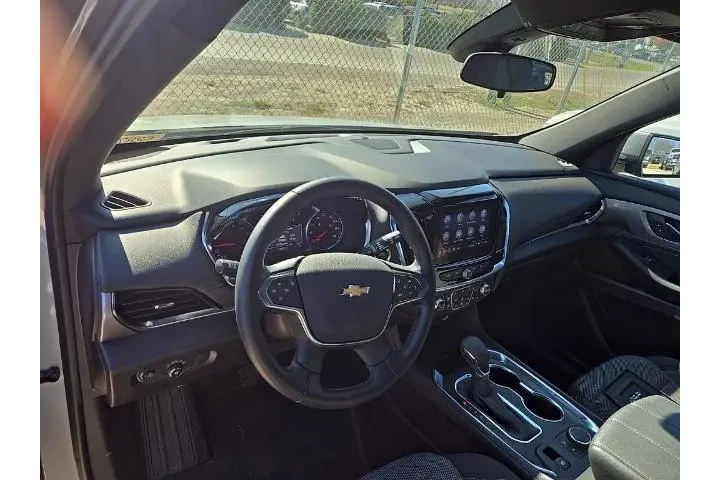 $29782 : Chevrolet Traverse 2023 4x4 image 6