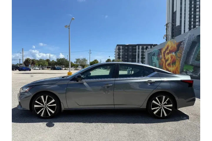 $12995 : 2021 Altima 2.0 SR image 9