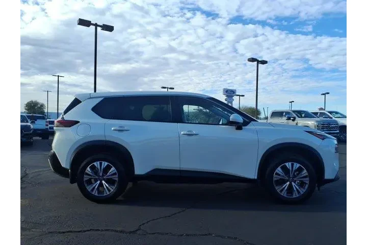 $21821 : Nissan Rogue 2023 SV 4dr Cro image 7