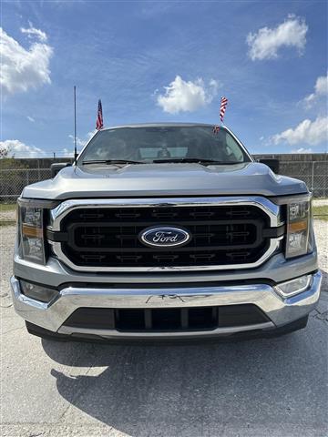 $3000 : Ford f 150 xlt image 1