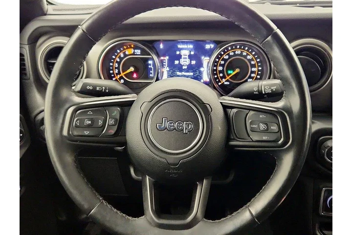 $26998 : Jeep Wrangler Unlimited 2021 image 10