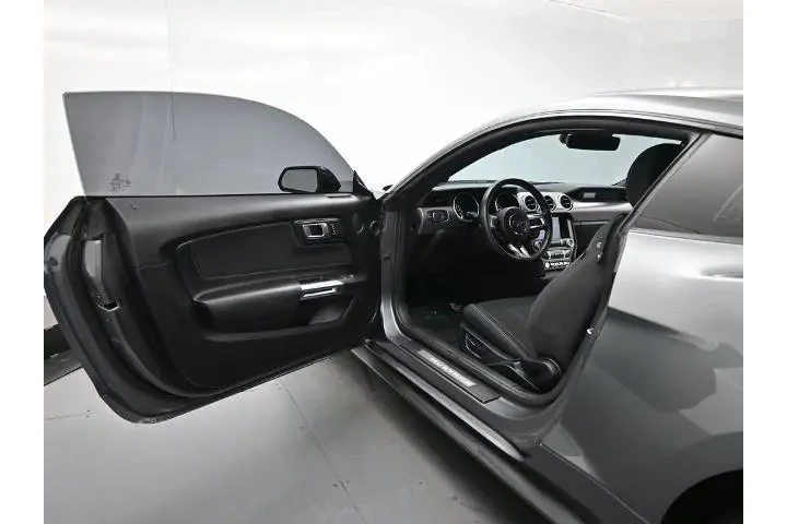 $37000 : Ford Mustang 2022 GT 2dr Fas image 9