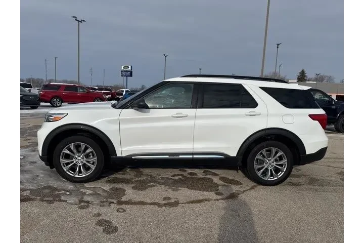 $30999 : Ford Explorer 2023 AWD XLT 4 image 8