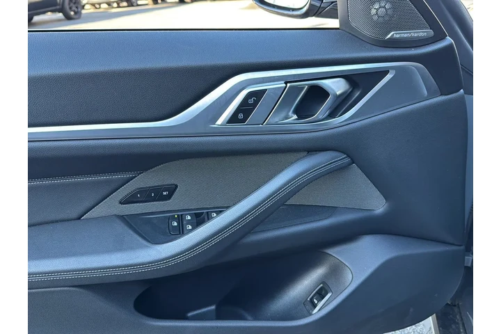 $38956 : BMW 4 Series 2025 AWD 430i x image 10