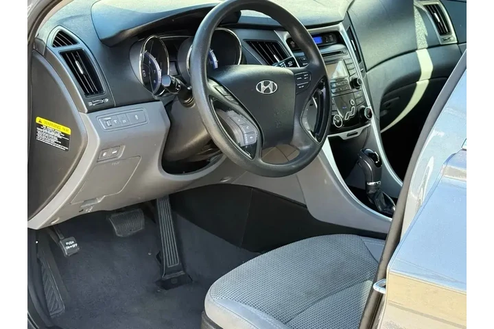 $7289 : Hyundai SONATA 2013 GLS 4dr image 6