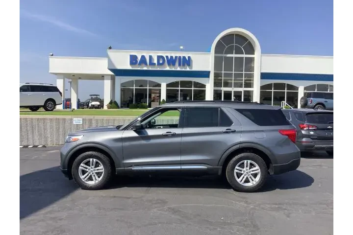 $28950 : Ford Explorer 2022 AWD XLT 4 image 4