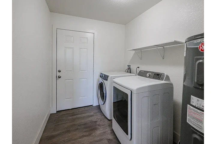 $2400 : House for rent in Phoenix AZ image 5