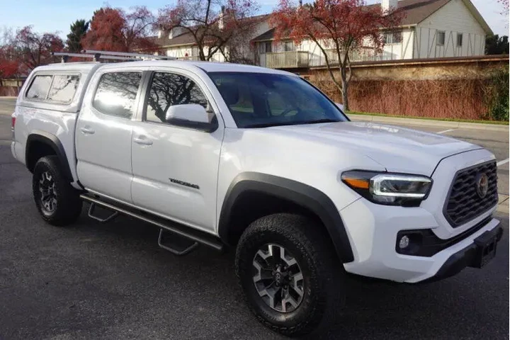 2023 Tacoma TRD Off-Road image 2
