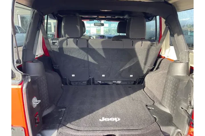 $22590 : Jeep Wrangler Unlimited 2015 image 10