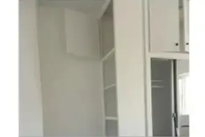 $800 : CUARTO DE RENTA image 1