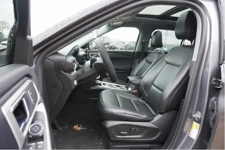 $27888 : Ford Explorer 2022 XLT 4dr S image 7