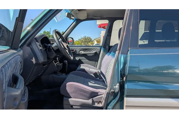 $10990 : 1998 RAV4 Special Edition L image 6