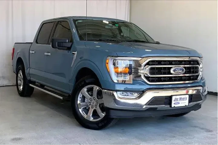 $37821 : Ford F-150 2023 4x2 XL 4dr S image 1