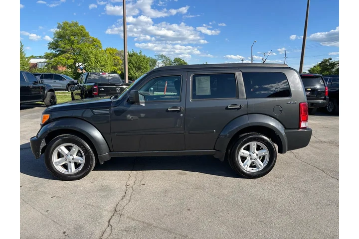 $3980 : 2011 Nitro 4WD 4dr SXT image 5
